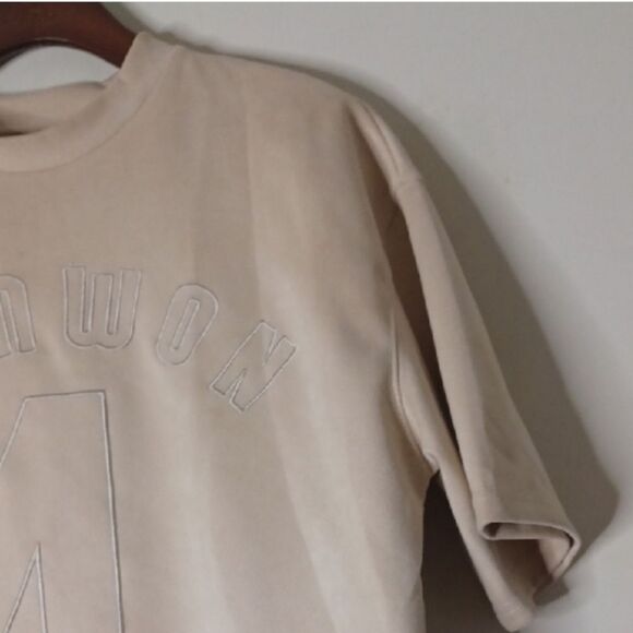 Sumwon Beige Graphic T-Shirt - Picture 6 of 15